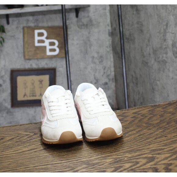 NWT On 34th Womens Madisonn Colorblock Sneakers 10020078700 Tan / Pink / Bone 5M - Picture 7 of 11